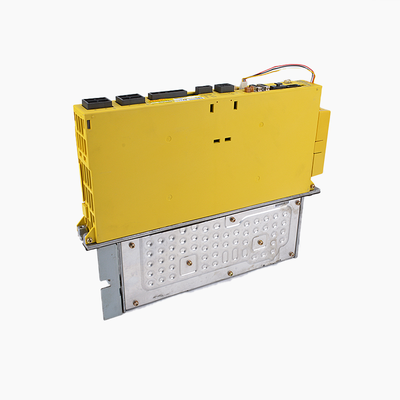 Fanuc drives A06B-6093-H113 Fanuc servo amplifier unit